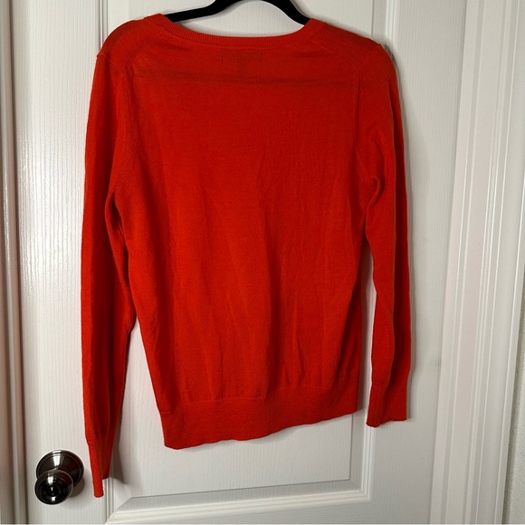 Banana Republic 100% Extra Fine Merino Wool Orange/Red V-Neck Long-Sleeve - Picture 6 of 6